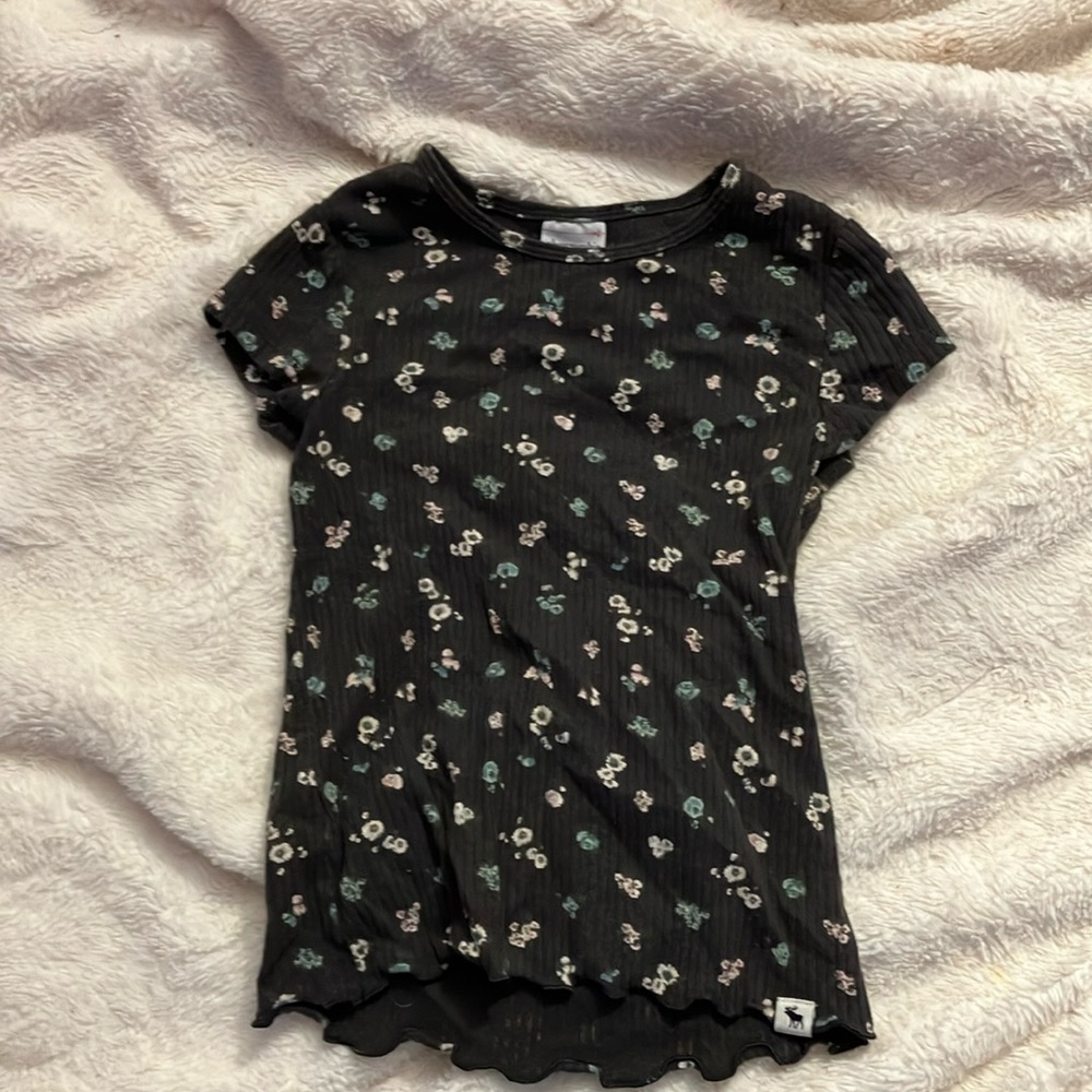 Flower Ruffled Tee